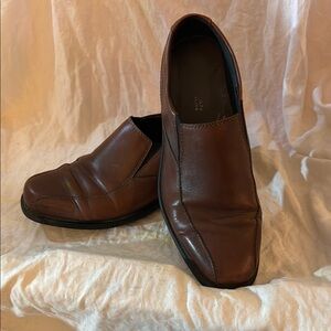 Bostonian Brown Loafers Slip-Ons with Smooth Leather and Low Heel